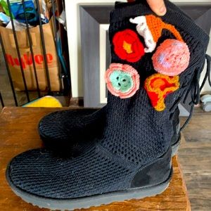 Ugg crochet boots. Black size 9